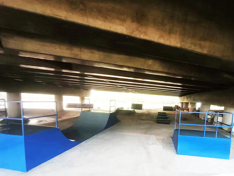山東省煙臺市棲鷺洲公園極限運動場（初級區(qū)）